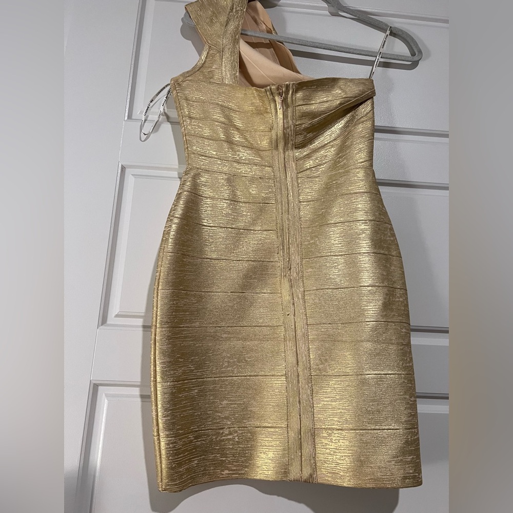 Radiant Gold One Shoulder Dress - Picture 2 of 3